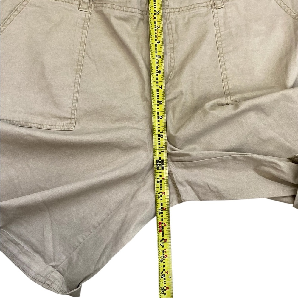 New Plus Size Stylish Tan Lane Bryant Cuffed Shorts - Picture 10 of 12